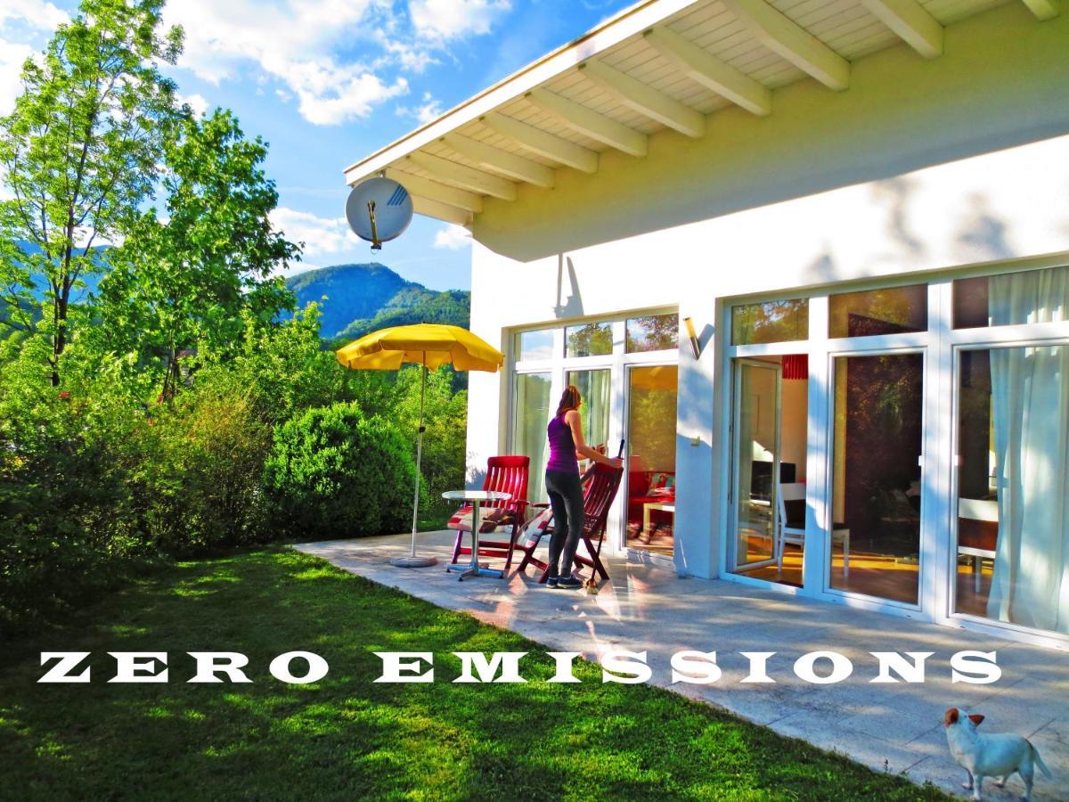 Flores, Ferienhaus Oder Doppelzimmer, Im Gruenen, 5 Gehminuten Ins Zentrum, Parkplatz, Zero Emissions Бад-Ишль Экстерьер фото