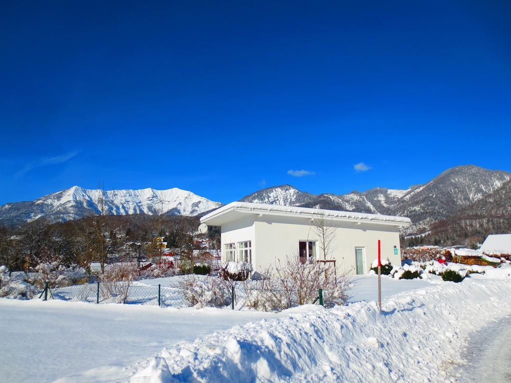 Flores, Ferienhaus Oder Doppelzimmer, Im Gruenen, 5 Gehminuten Ins Zentrum, Parkplatz, Zero Emissions Бад-Ишль Экстерьер фото