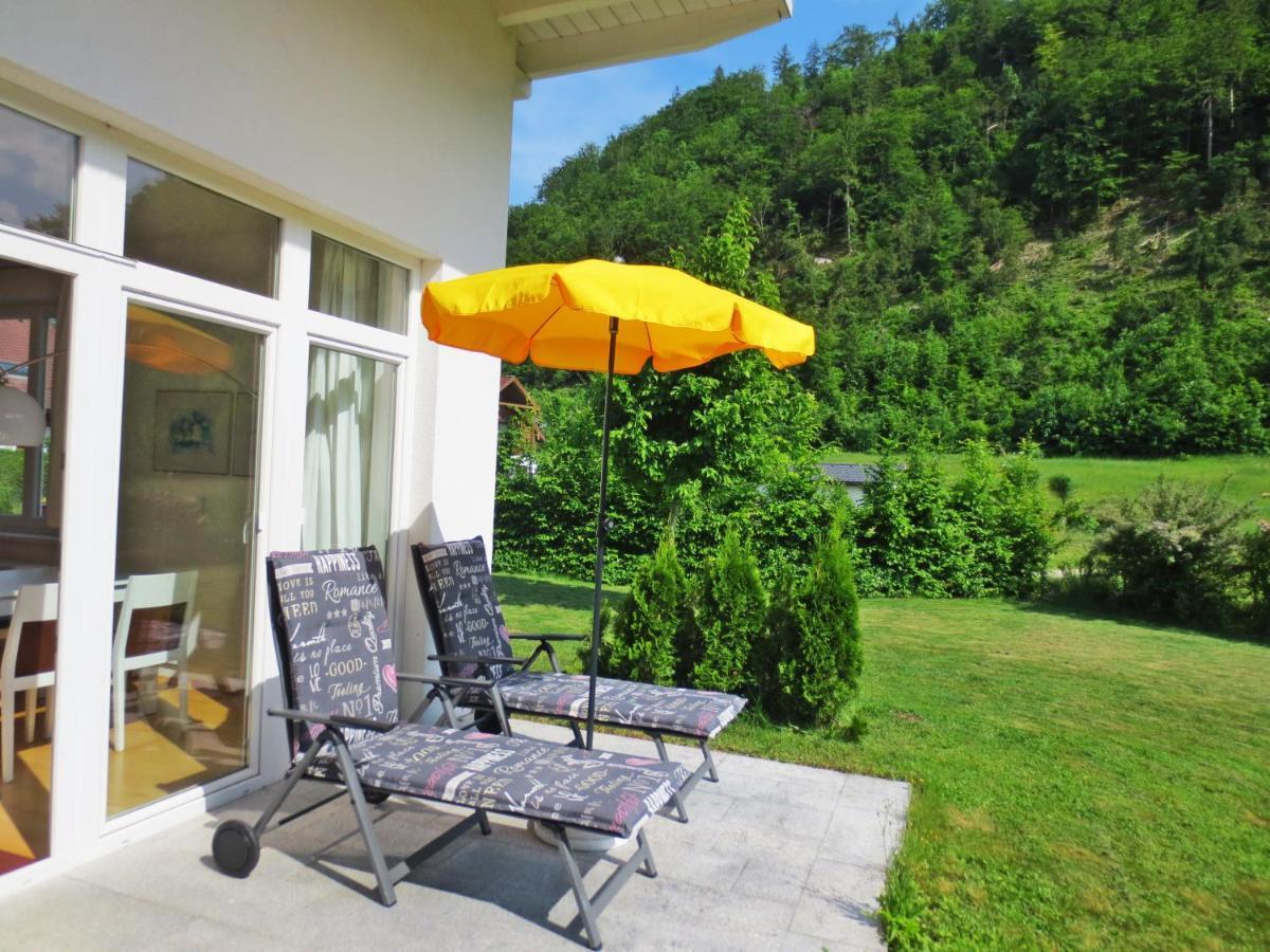 Flores, Ferienhaus Oder Doppelzimmer, Im Gruenen, 5 Gehminuten Ins Zentrum, Parkplatz, Zero Emissions Бад-Ишль Экстерьер фото