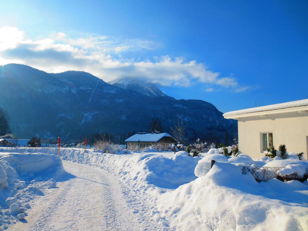Flores, Ferienhaus Oder Doppelzimmer, Im Gruenen, 5 Gehminuten Ins Zentrum, Parkplatz, Zero Emissions Бад-Ишль Экстерьер фото